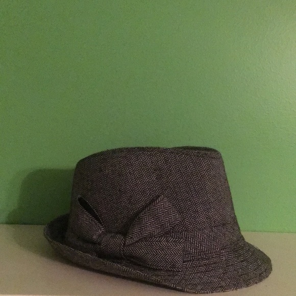 Ellen Tracy Hat - Picture 1 of 3